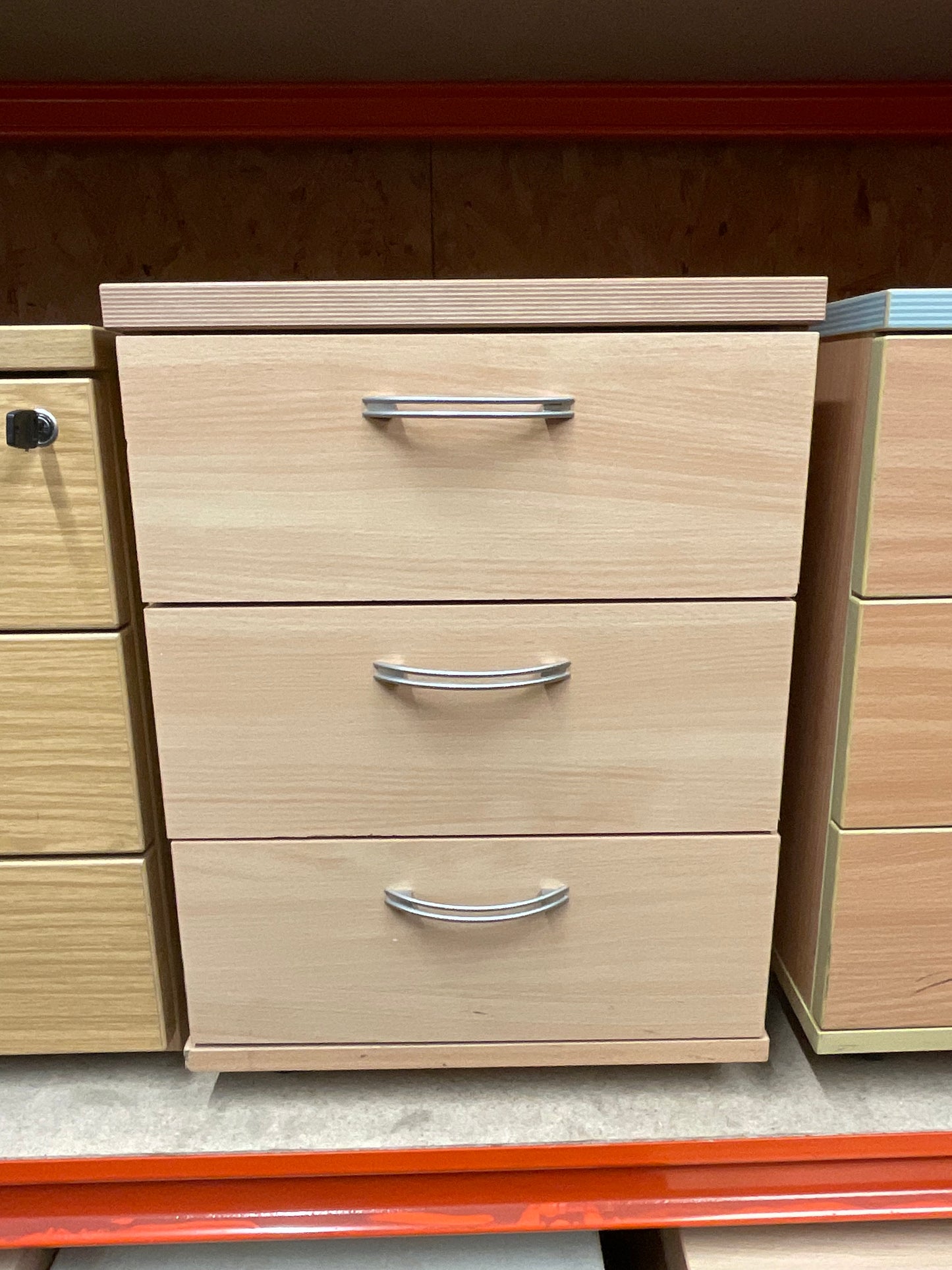 Wooden pedestal 3 drawers