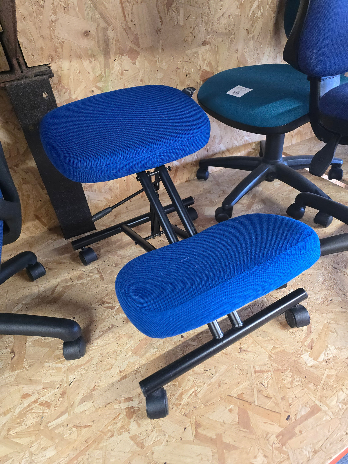 Ergonomic Kneeling Chair