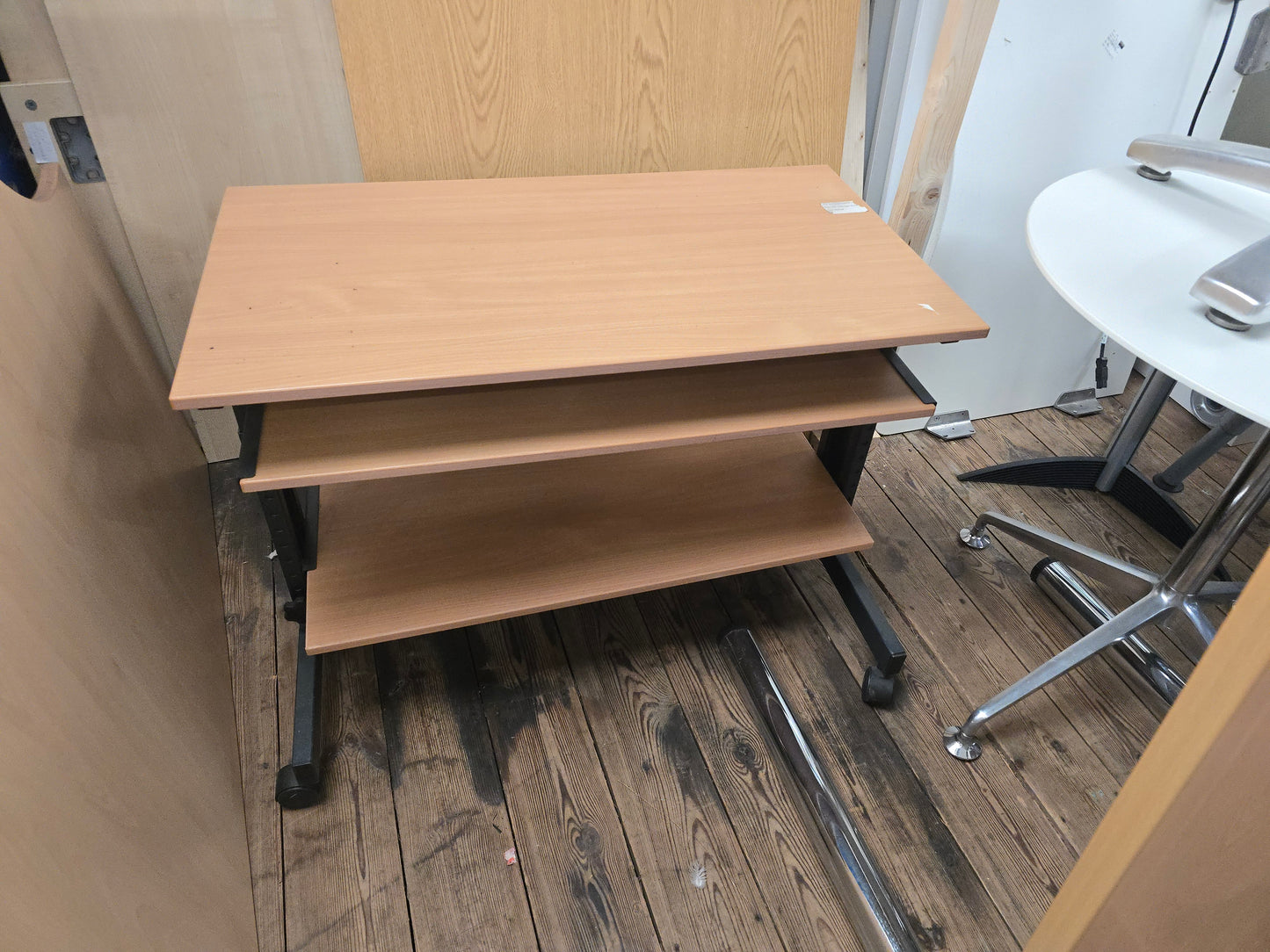 Desk wooden, straight Multi Level