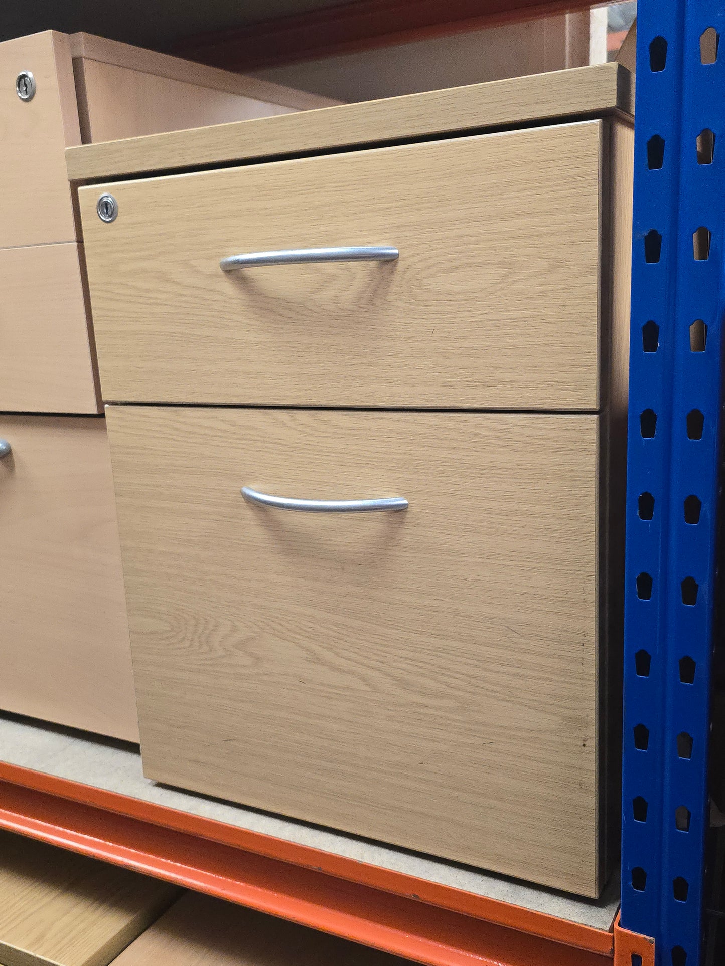 Wooden pedestal 2 drawers