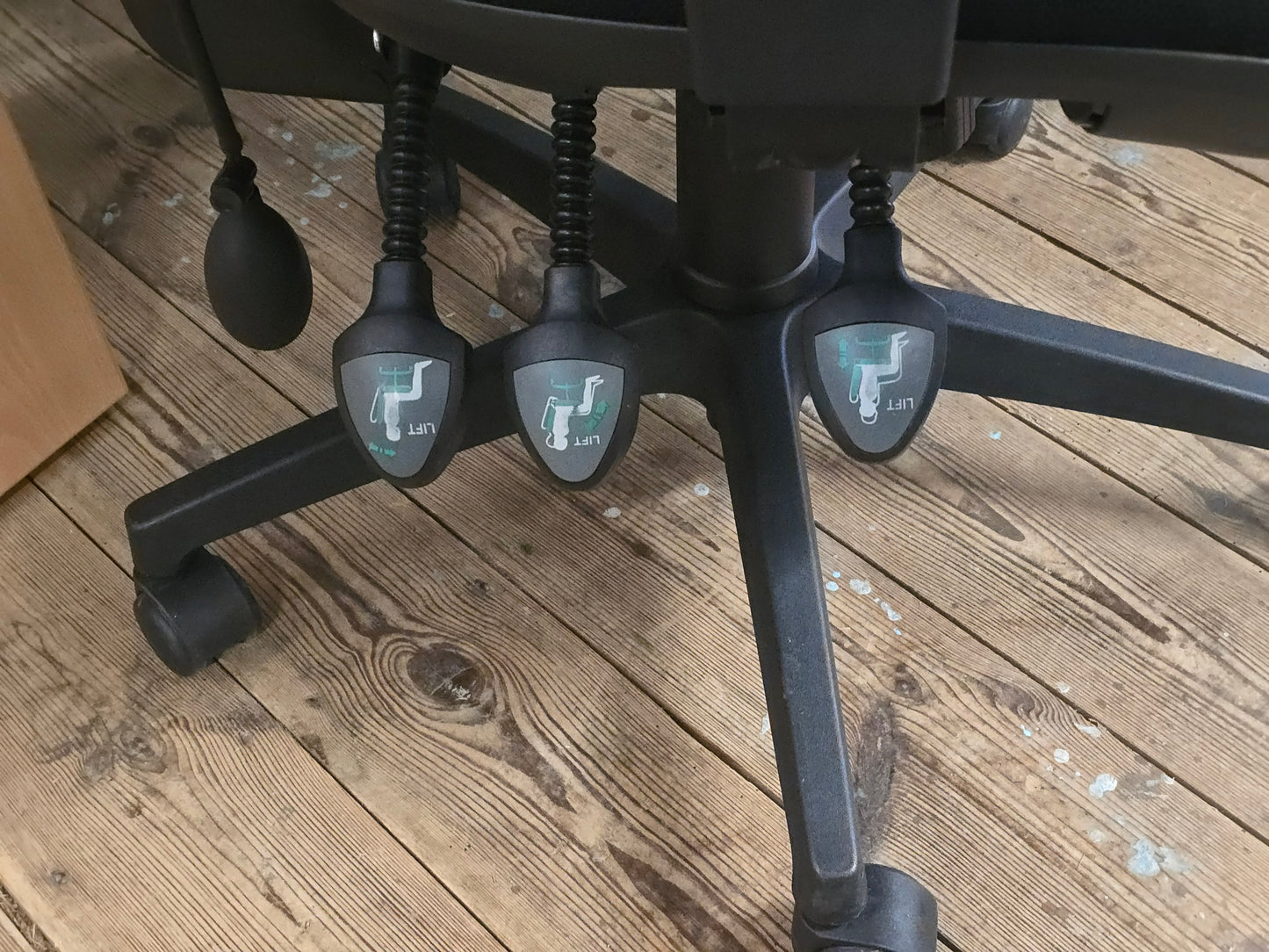 3 Lever Office Chair black
