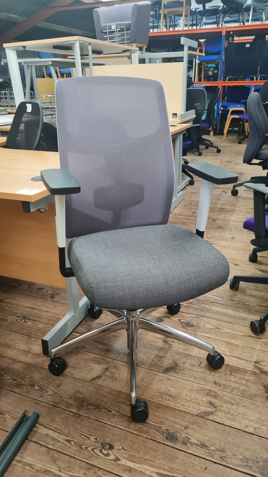 Boss Design Tauro Chair, Full Mesh Back, Grey