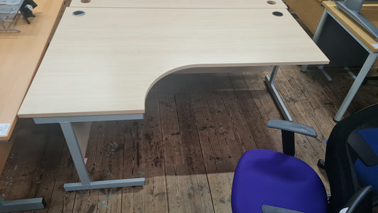 Desk, Wooden, Radial, 180cm x 120cm