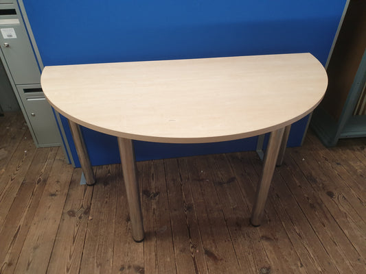 Semi Circular Table - 140 x 70 cm