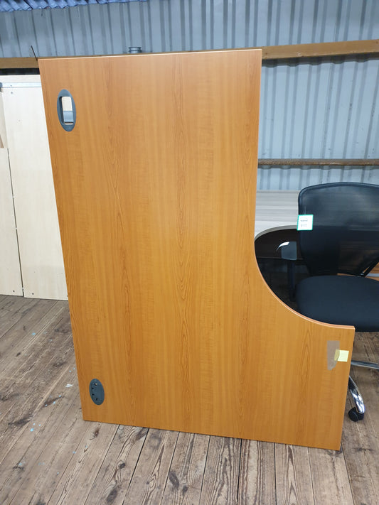 Desk, Cherry, Radial 160cm x 120cm