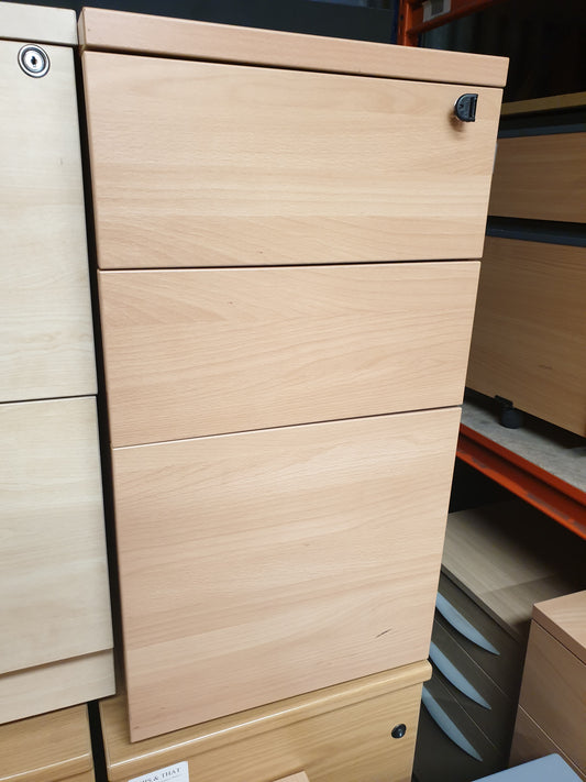Wooden pedestal 3 drawers
