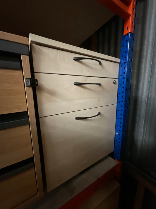 Wooden pedestal 3 drawers