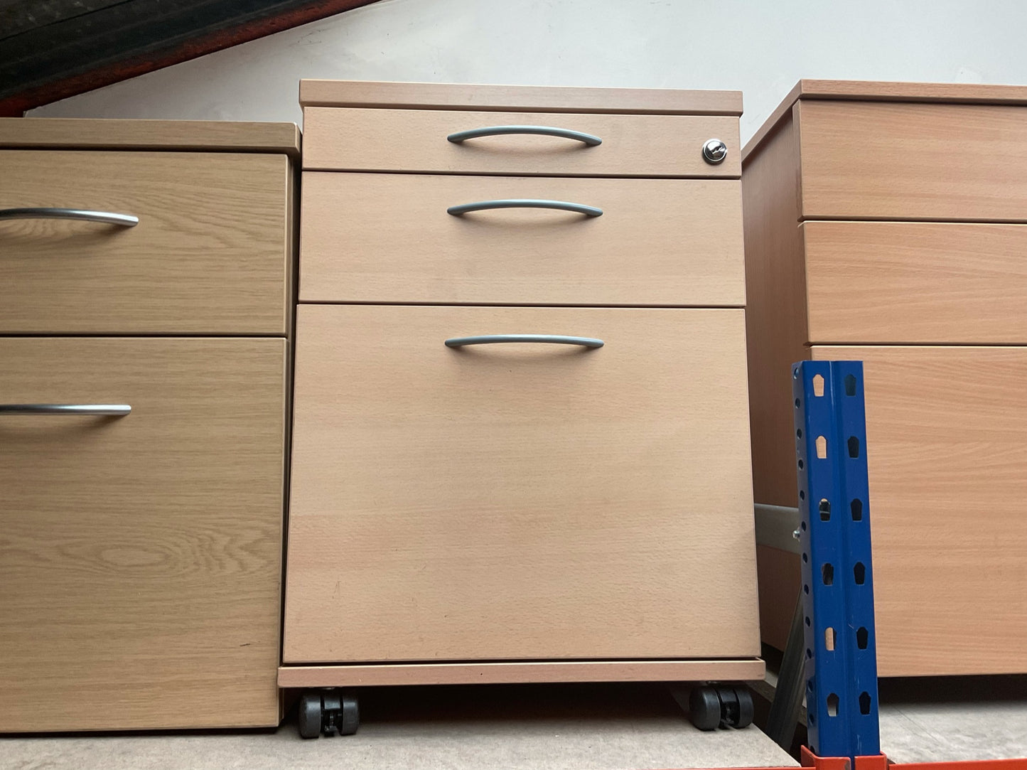 Wooden pedestal 3 drawers