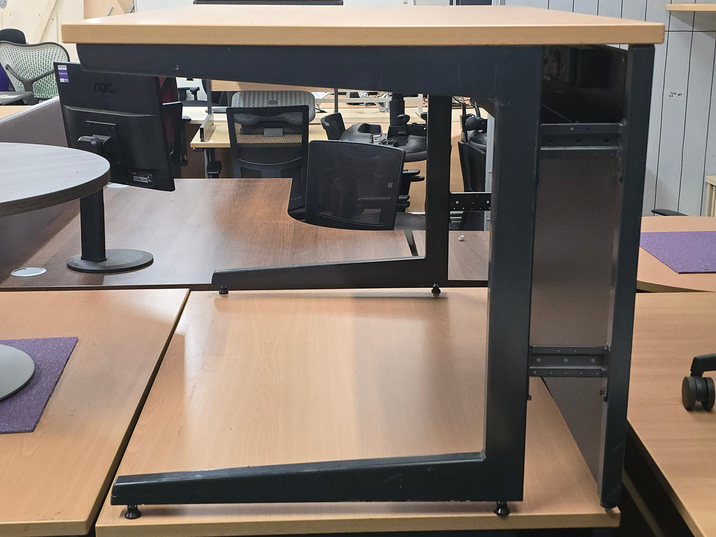 Desk wooden straight 120cm x 80cm