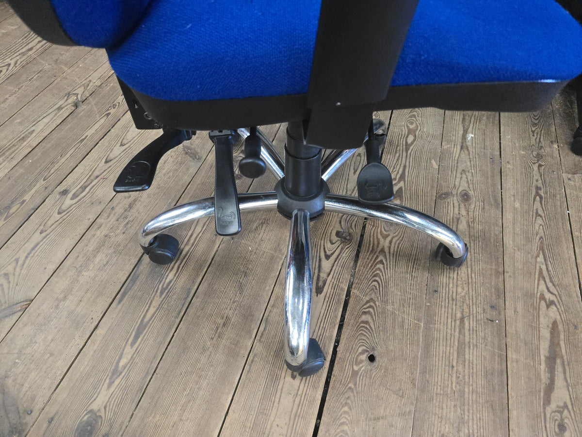 Blue 3 Lever Chair