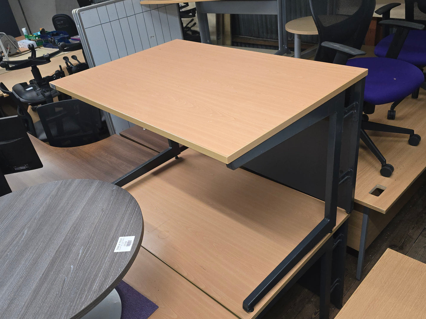 Desk wooden straight 120cm x 80cm