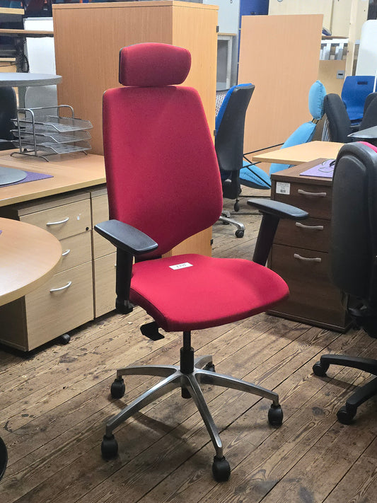 Ergonomic task Chair, Headrest