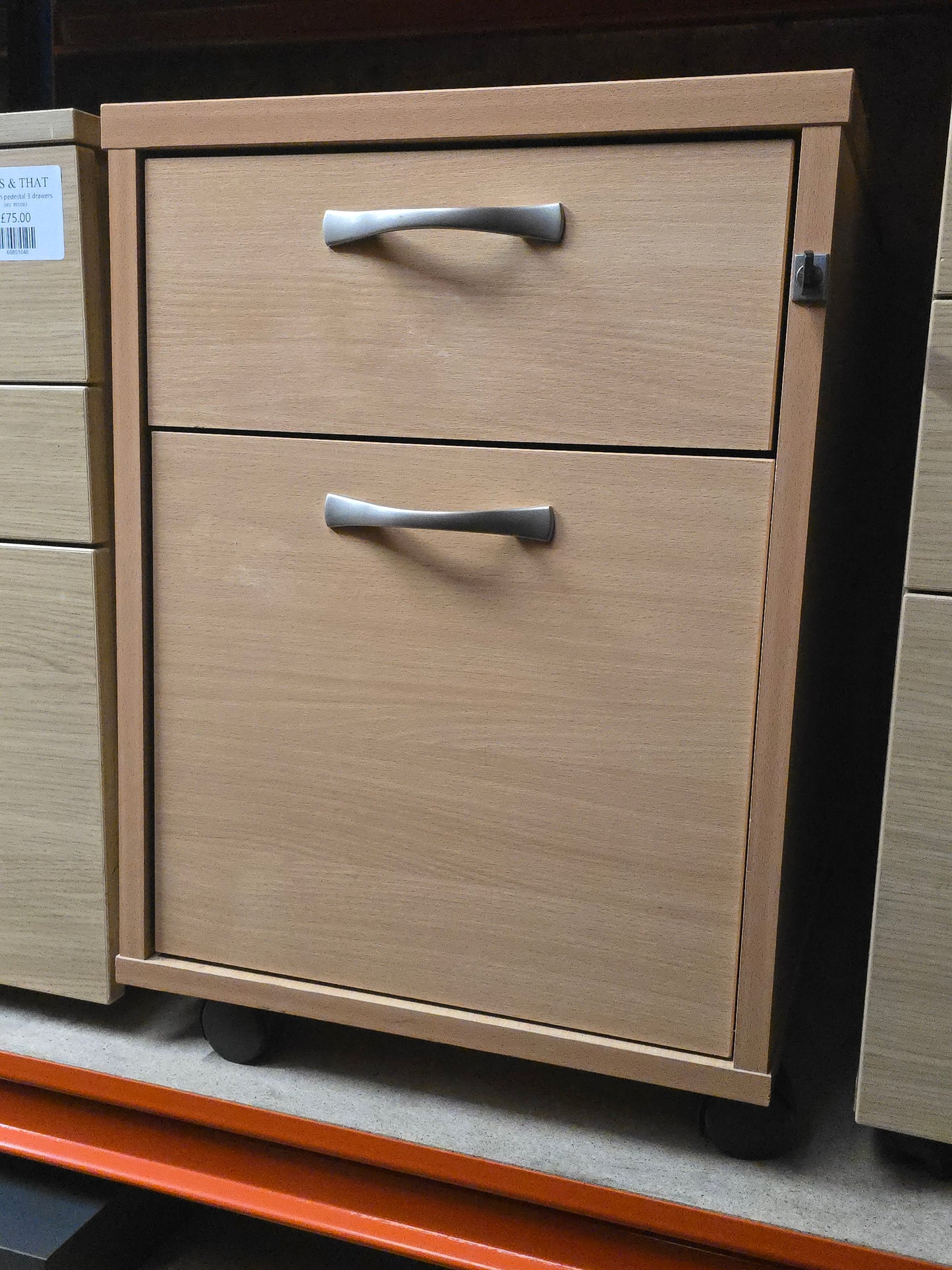 Wooden pedestal 2 drawers