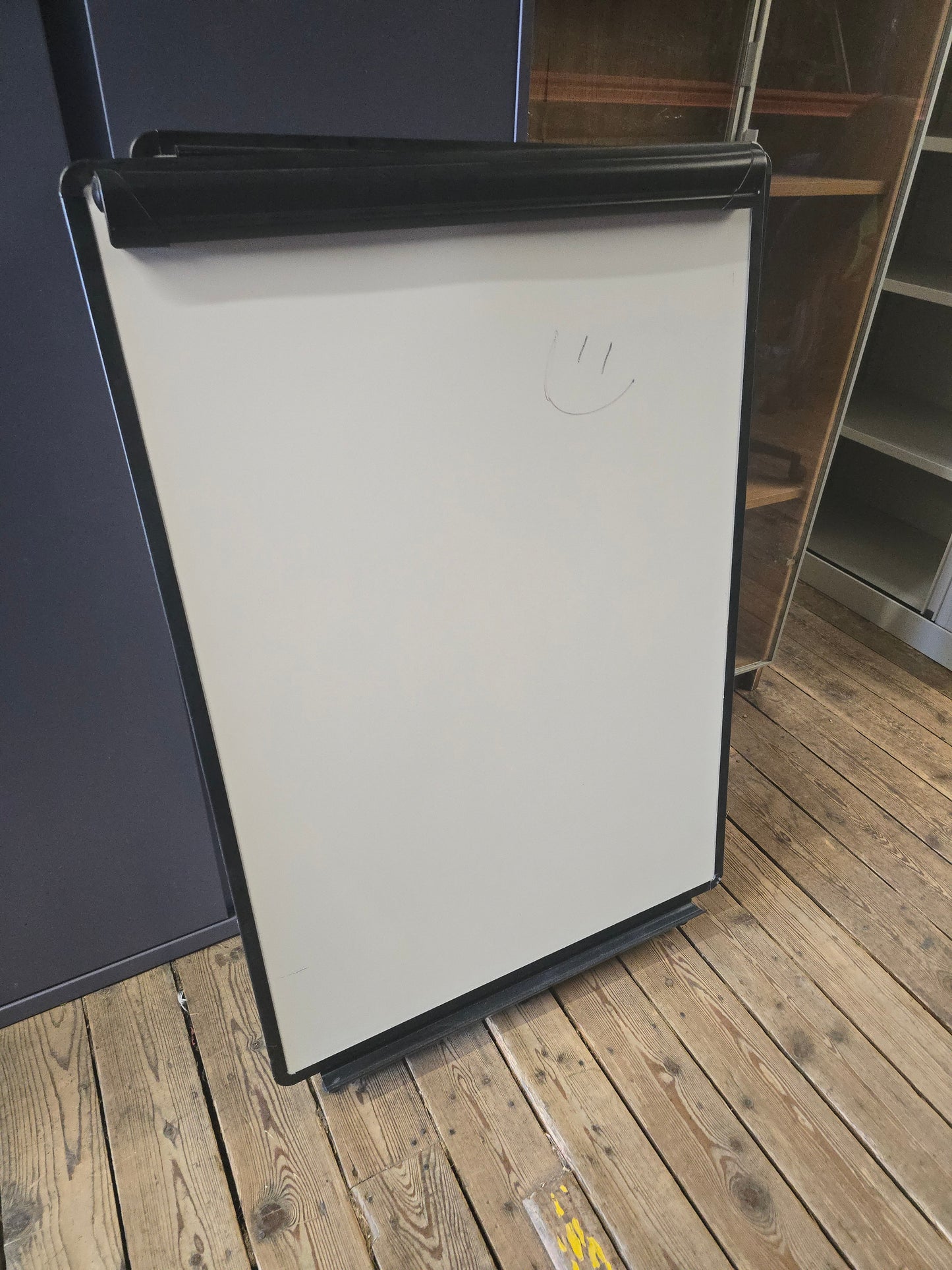 Whiteboard Easel Flip Chart