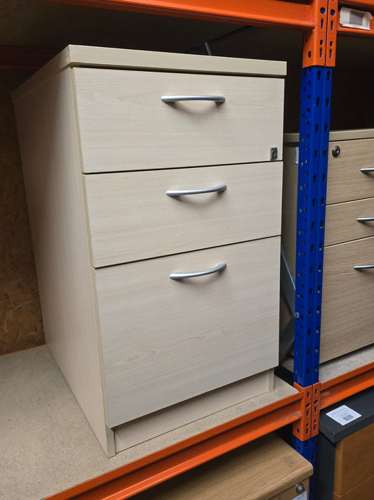 Wooden pedestal 3 drawers