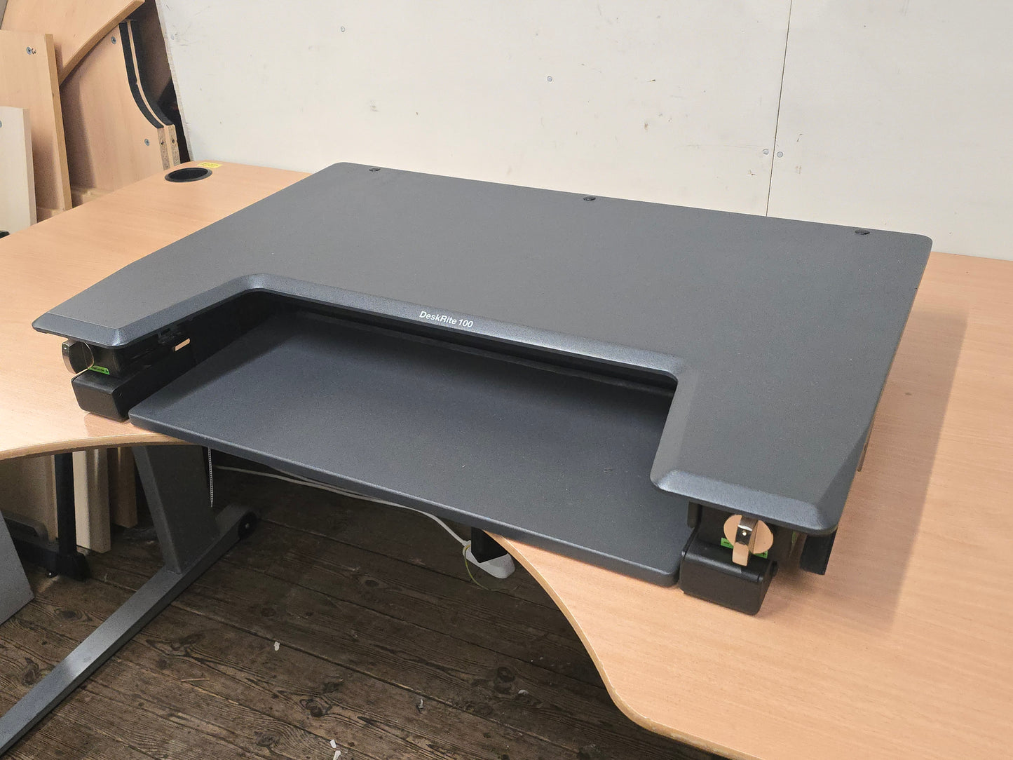 DeskRite 100 Sit-Stand Riser