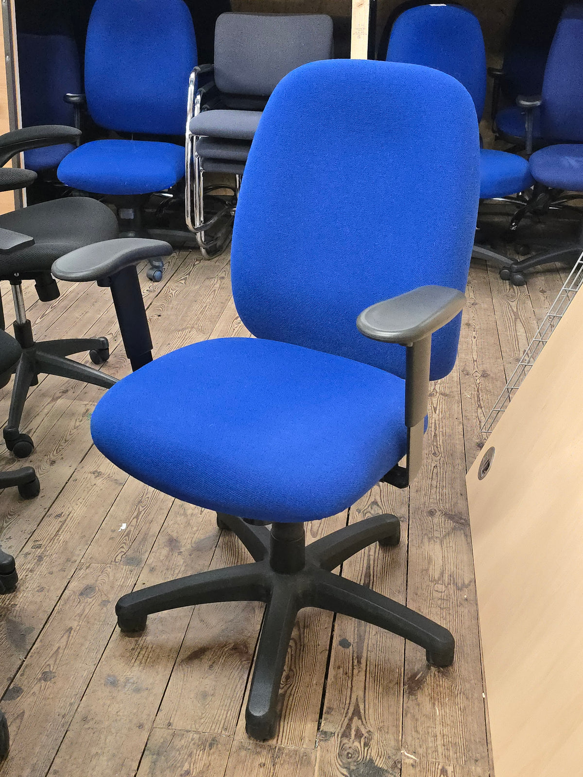 Blue 3 Lever Chair Arms